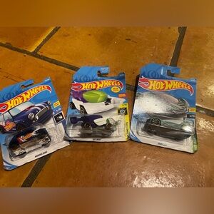 2017-2018 Hot Wheels Assorted Toy Cars Set